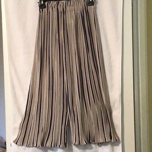 Groucho Style Midi skirt